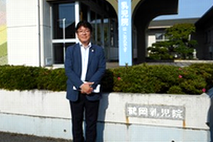 鶴岡乳児院にて